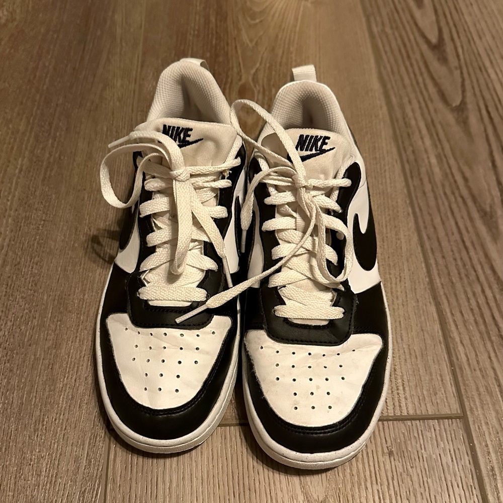 Nike Black and White Sneakers